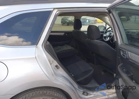 2017 Subaru Outback 2.5I Premium z USA, uszkodzony, nr VIN 4S4BSAFC8H3215223